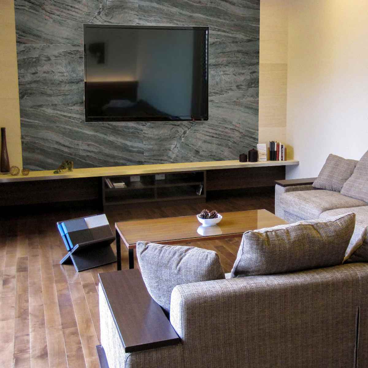 タイル DIY Stone 天然石タイル 122×61cm 4枚組 ( 壁紙タイル リメイクシート 壁用 石 ストーン 壁紙 立体 タイルシート 高級 石壁 天然石 リフォーム タイル壁紙 クロス 簡単 カット可能 4枚入り ) 【シルバー】 シルバー