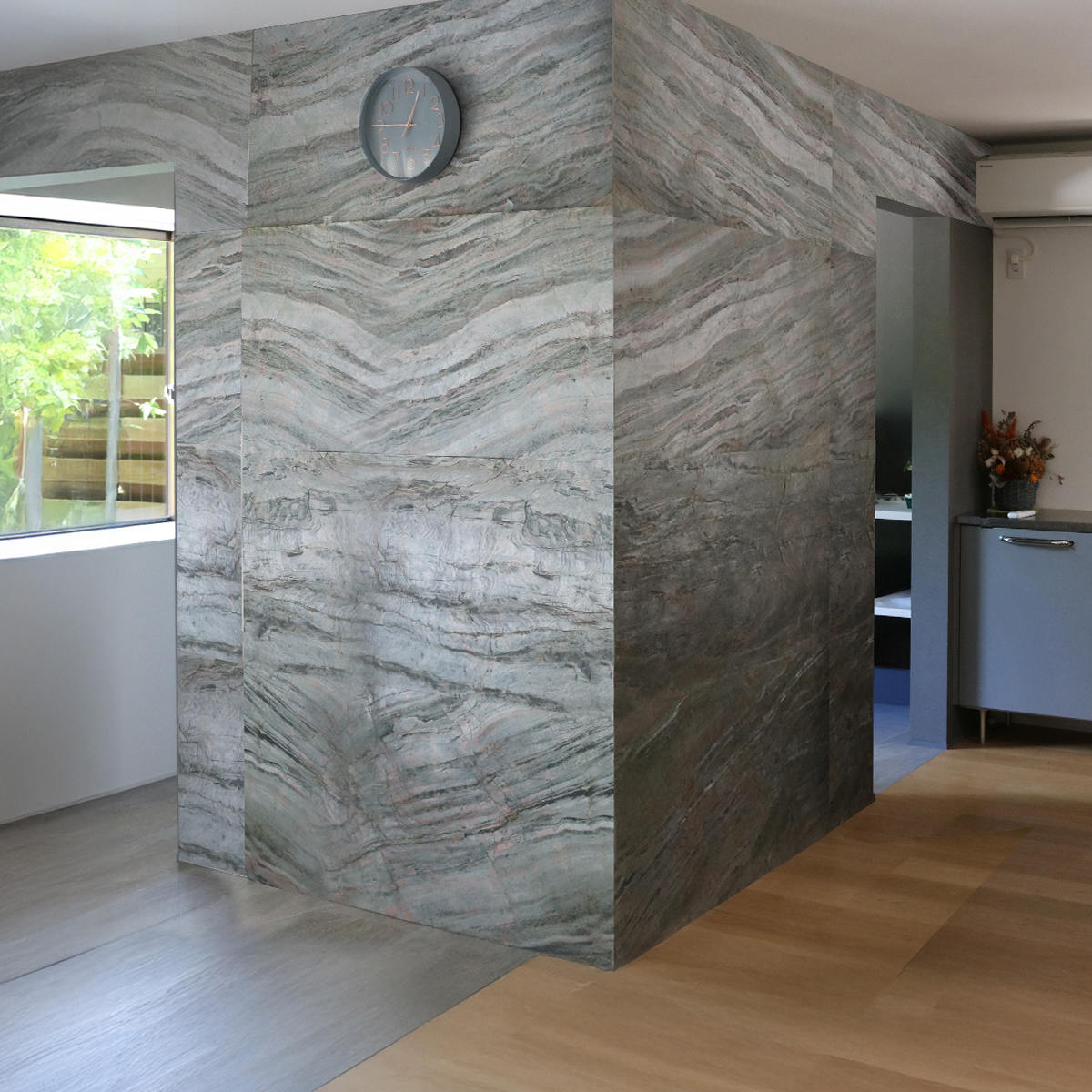 タイル DIY Stone 天然石タイル 122×61cm 8枚組 ( 壁紙タイル リメイクシート 壁用 石 ストーン 壁紙 立体 タイルシート 高級 石壁 天然石 リフォーム タイル壁紙 クロス 簡単 カット可能 8枚入り ) 【シルバー】 シルバー