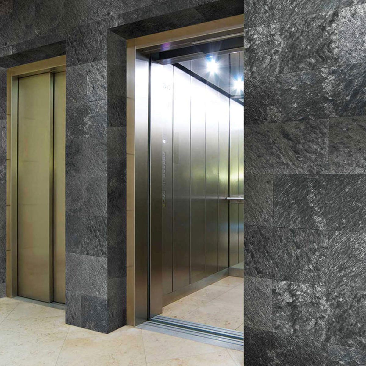 タイル DIY Stone 天然石タイル 122×61cm 8枚組 ( 壁紙タイル リメイクシート 壁用 石 ストーン 壁紙 立体 タイルシート 高級 石壁 天然石 リフォーム タイル壁紙 クロス 簡単 カット可能 8枚入り ) 【シルバー】 シルバー