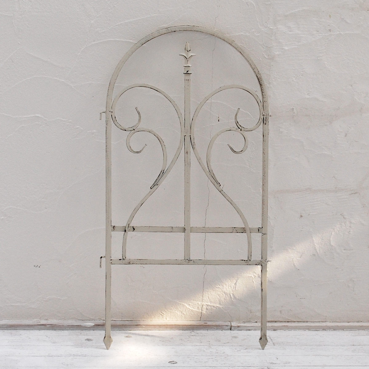 フェンス イージーフェンス フィニアル 幅48.5cm ( ガーデンフェンス アイアン 柵 園芸 エクステリア 雑貨 花壇 庭 ベランダ バルコニー ガーデニング アイアンガーデンフェンス トレリス ) 【ホワイト】 ホワイト