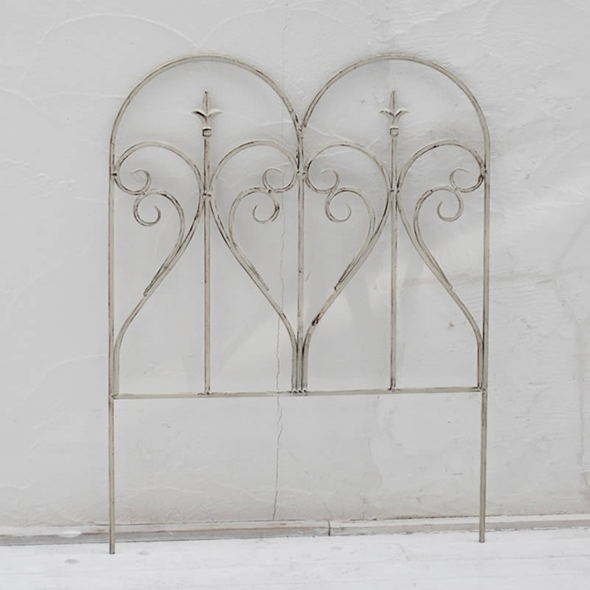 フェンス アイアンエッジ フィニアル 幅61.5cm ( ガーデンフェンス アイアン 柵 園芸 エクステリア 雑貨 花壇 庭 ベランダ バルコニー ガーデニング アイアンガーデンフェンス トレリス ) 【ブラック】 ブラック