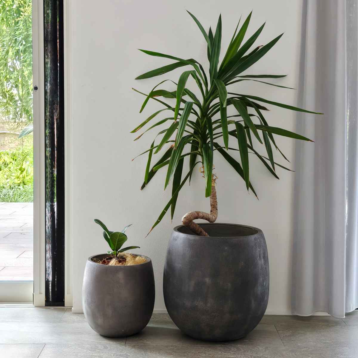 プランター グリッテ 石調FRPプランター 幅30cm ドロップ型 ( プランターカバー ラウンド 植木鉢 鉢 底穴 屋外 外 家庭菜園 寄せ植え おしゃれ ポット 鉢カバー 鉢植え 屋内 丸型 円型 大型プランター 水抜き穴 大型 花 ) 【グレー】 グレー