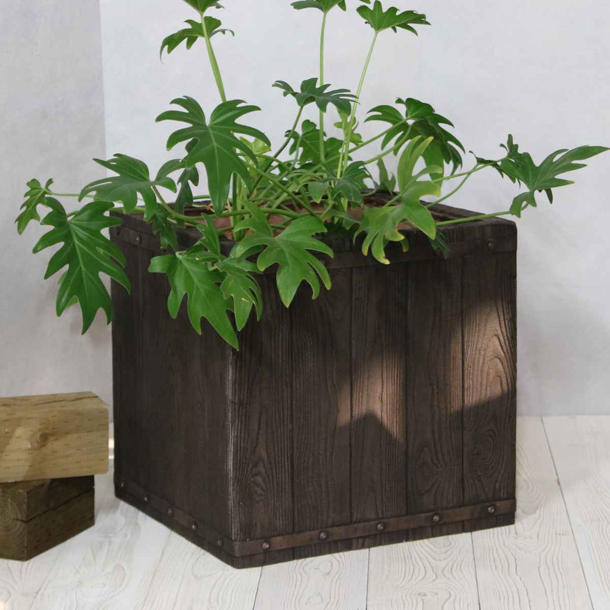 プランター ファーバー 木調FRPプランター 幅40cm 幅50cm 角型 大小2個セット ( プランターカバー ラウンド 植木鉢 鉢 底穴 屋外 外 家庭菜園 寄せ植え ポット 鉢カバー 鉢植え 屋内 正方形 大型プランター 水抜き穴 大型 花 ) 【ホワイト】 ホワイト