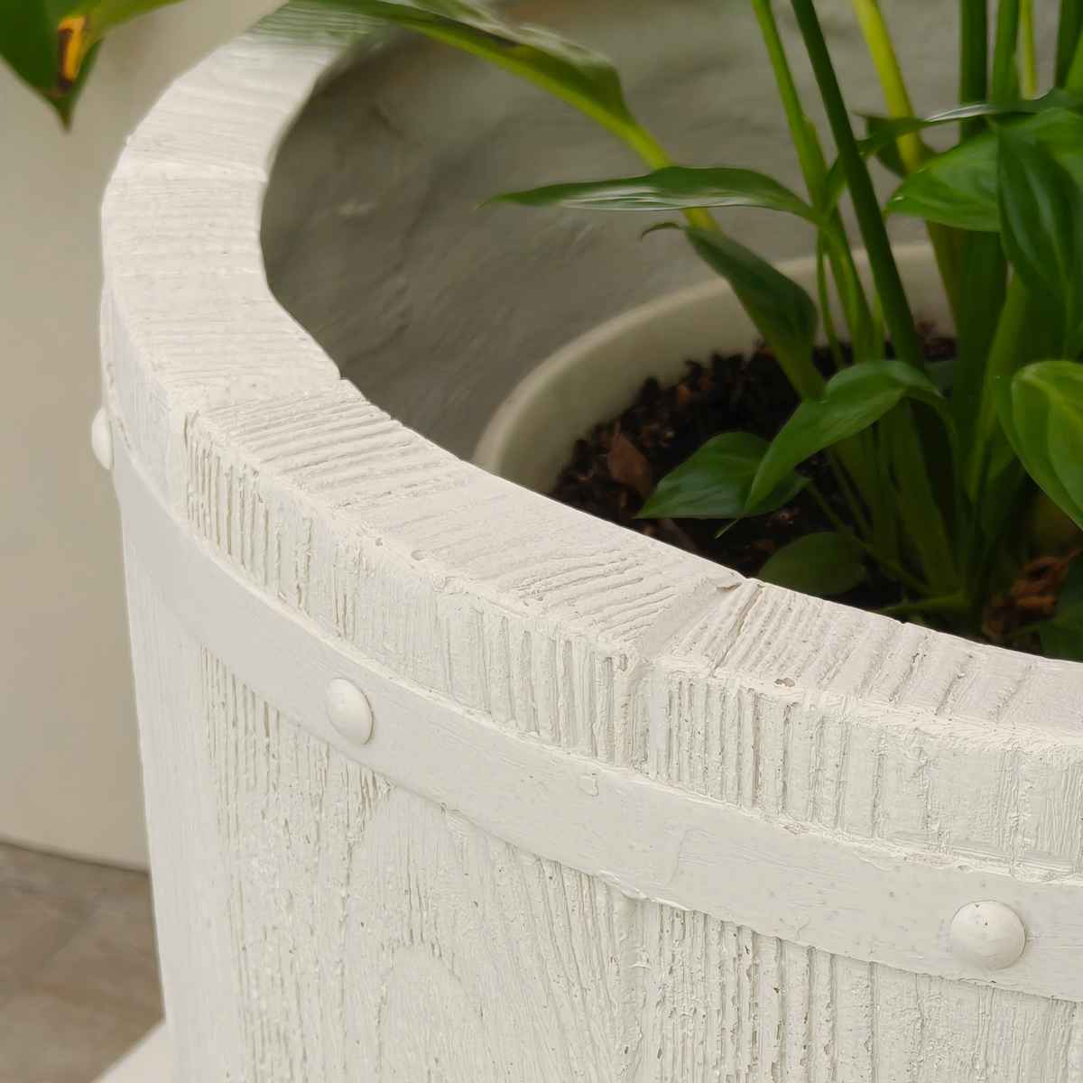 プランター ファーバー 木調FRPプランター 幅40cm 丸型 ( プランターカバー ラウンド 植木鉢 鉢 底穴 屋外 外 家庭菜園 寄せ植え おしゃれ ポット 鉢カバー 鉢植え 屋内 円形 大型プランター 水抜き穴 大型 花 ) 【ホワイト】 ホワイト