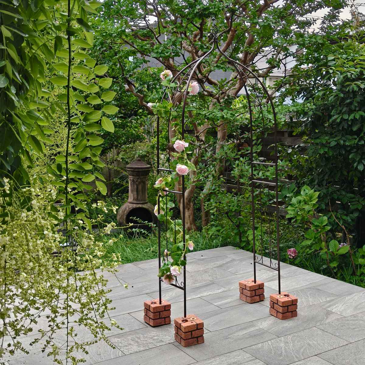 ブロック レンガ調 多機能ブロックウェイト 5kg 4個組 ( 荷重ブロック 固定 固定用 パーツ ブロックウェイト 重り ウェイト フェンス 取り付け バルコニーフェンス ガーデニング 目隠し ガーデンフェンス テラス 屋上 屋外 )