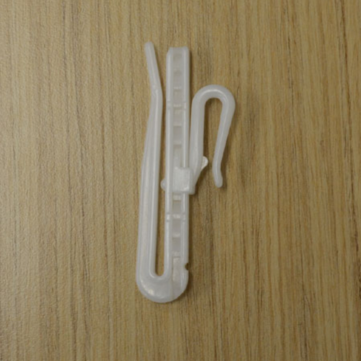 ドレープカーテン ミッキー トウィッグリーフ 100×135cm スミノエ ( ドレープ 既製品 洗えるカーテン 1枚 遮光 形状記憶 ウォッシャブル インテリア 日本製 1.5倍ヒダ 洗濯できる ミッキーマウス パープル アイボリー ) 【パープル】 パープル