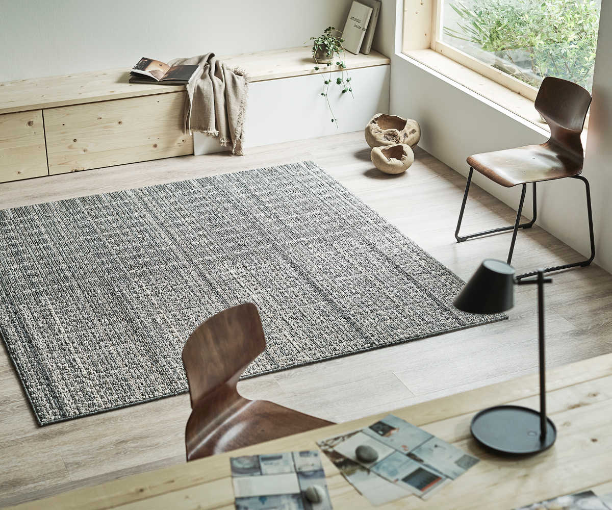 ラグ スミノエ 抗菌・抗ウイルス グレイニー 190×240cm ( カーペット 絨毯 マット ラグマット 長方形 3畳 日本製 抗菌 オールシーズン 防ダニ 抗ウィルス ホットカーペット対応 床暖対応 すべり止め 短毛 軽量 ) 【グレー】 グレー