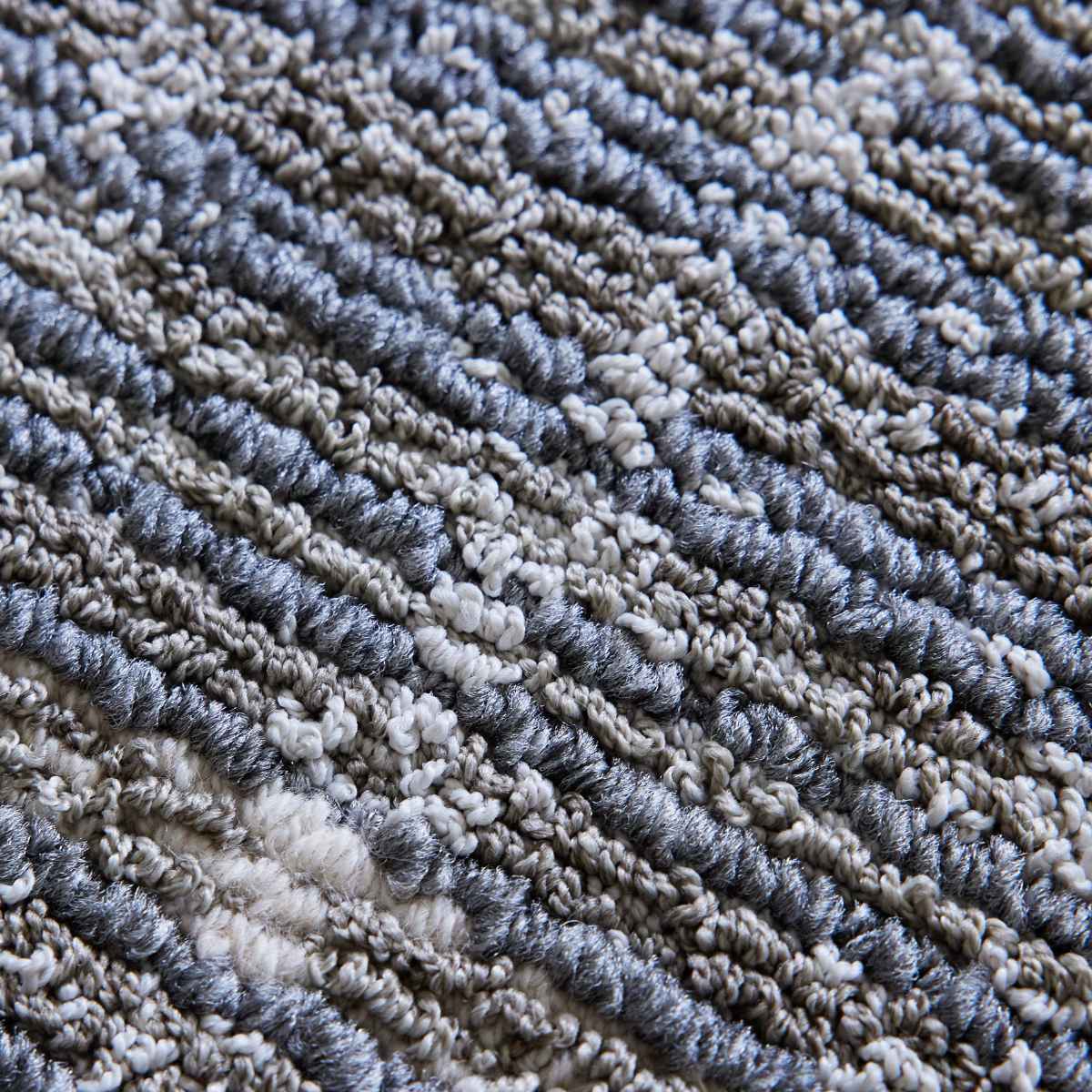 ラグ スミノエ 抗菌・抗ウイルス グレイニー 190×240cm ( カーペット 絨毯 マット ラグマット 長方形 3畳 日本製 抗菌 オールシーズン 防ダニ 抗ウィルス ホットカーペット対応 床暖対応 すべり止め 短毛 軽量 ) 【グレー】 グレー