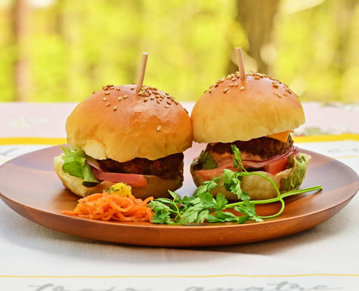 プレート アカシア 薄型プレート ラウンド 直径23cm ( 木製 皿 お皿 おしゃれ かわいい 北欧 北欧風 食器 木製食器 カフェ風 )