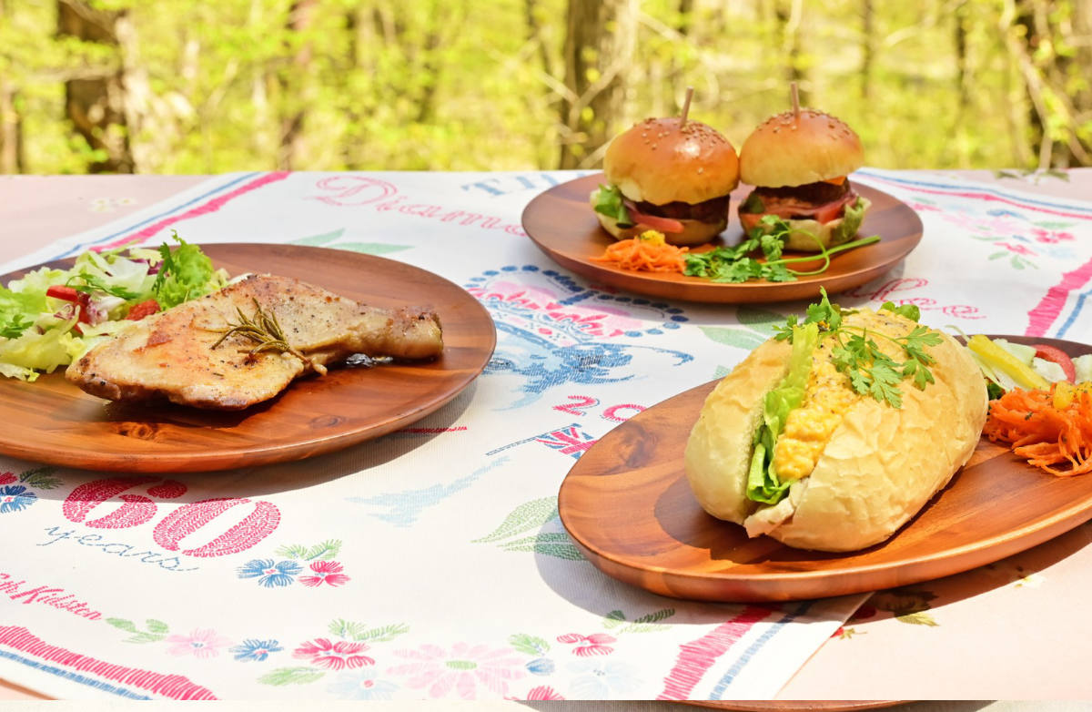 プレート アカシア 薄型プレート ラウンド 直径23cm ( 木製 皿 お皿 おしゃれ かわいい 北欧 北欧風 食器 木製食器 カフェ風 )