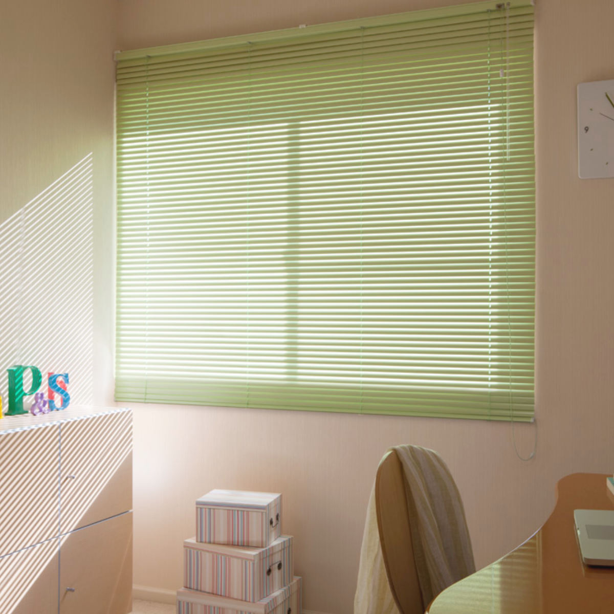 立川機工 アルミブラインド 標準タイプ 165×210cm ティオリオ ( ブラインド アルミ製ブラインド ブラインドカーテン カーテンレール 既製 横型 窓枠 壁面 窓 自然光 採光 省エネ 節電 調光 目隠し 窓用ブラインド ) 【ブラウン】 ブラウン