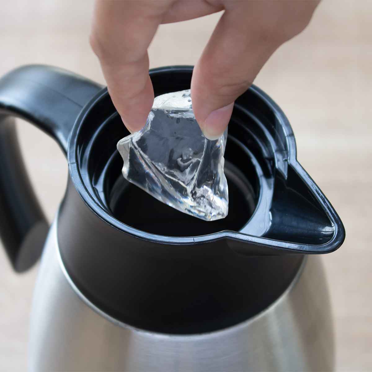 ポット 卓上ポット 1.5L 真空二重構造 ワンプッシュ ( テーブルポット 保温 保冷 魔法瓶 コードレス ステンレス 取っ手付き 卓上 ステンレスポット ピッチャー まほうびん 保温保冷 持ち手 ステンレス製 )