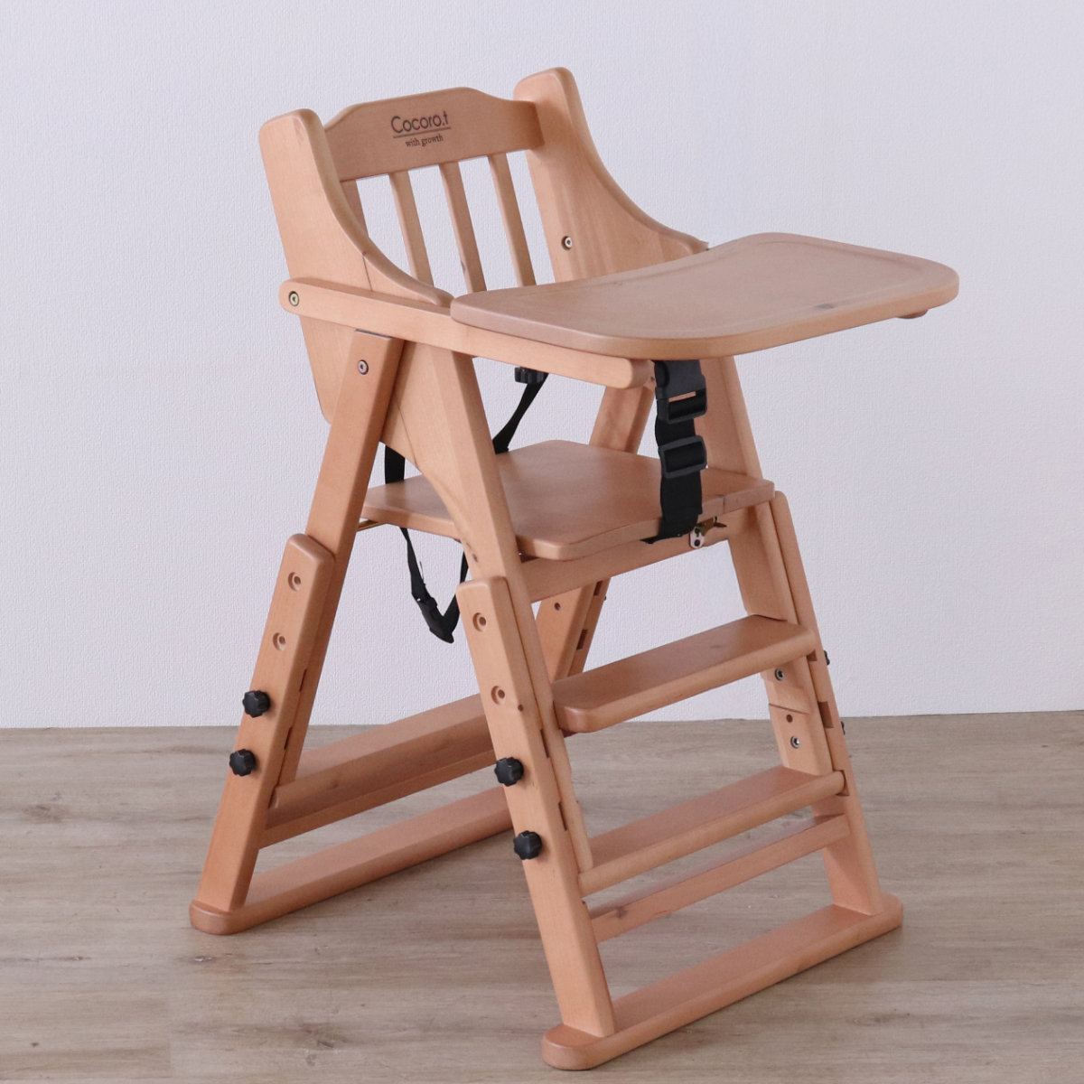 ベビーチェア 折りたたみ ベルト付 座面3段階調整 ( ハイチェア テーブル付き ベビー チェア 椅子 高さ調節 3段階 木製 天然木 完成品 ダイニング 水性塗料仕上げ 子ども 子供 赤ちゃん 座面幅 広め 大人まで使える いす イス ) 【ライトブラウン】 ライトブラウン