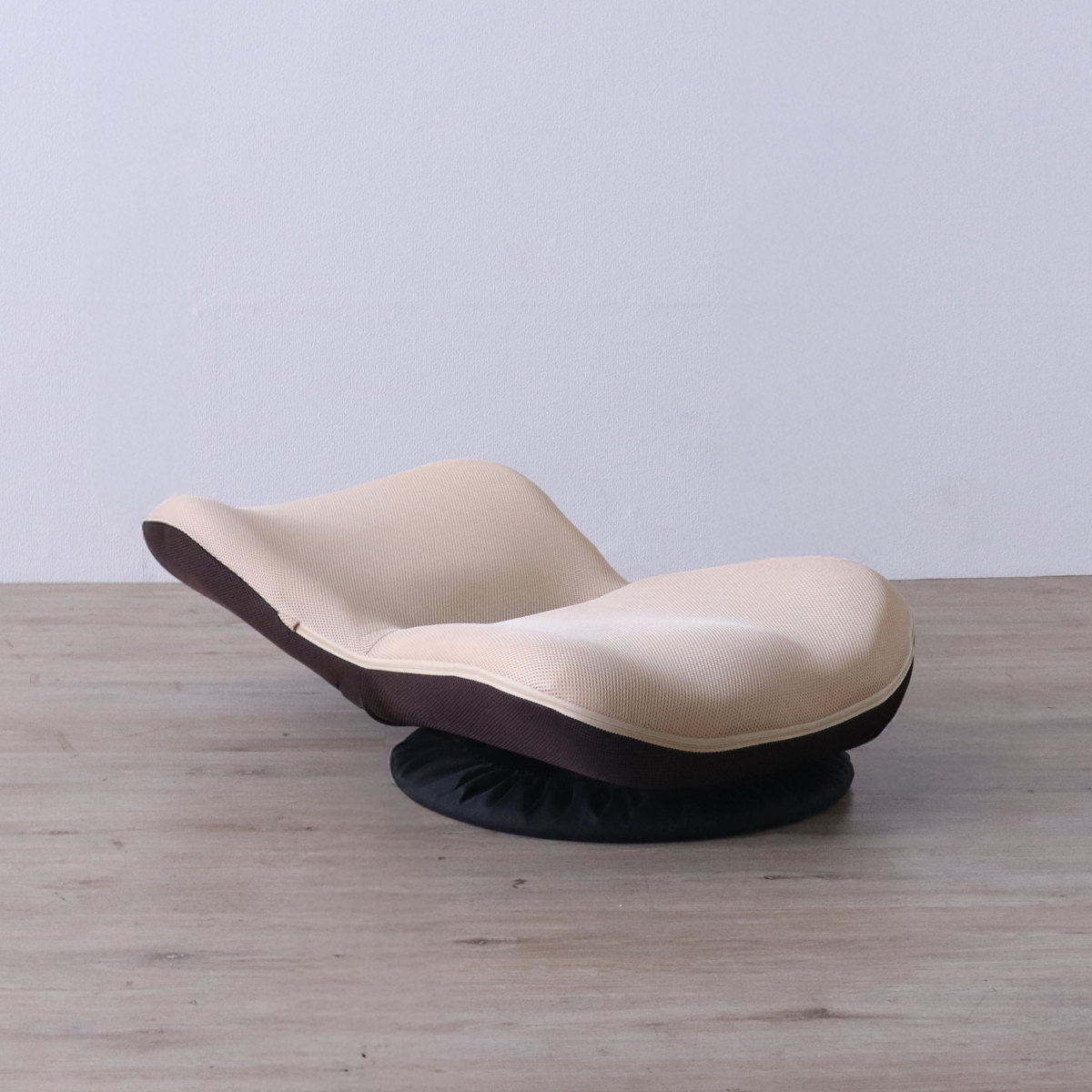 フロアチェア 回転 カム ローチェア 座椅子 ( 座いす 低い 1人掛け 椅子 チェア ソファ リクライニング 14段階 コンパクト ファブリック メッシュ 回転座椅子 ウレタン 背もたれ ) 【ベージュ】 ベージュ