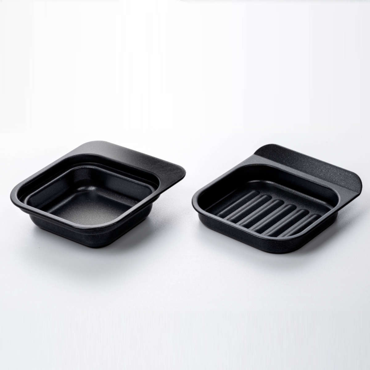 グリルプレート 4個セット 2段焼きプレート フッ素加工 デュアルプラス 日本製 ( オーブントレイ トースタープレート グリルトレイ 4個 セット 目玉焼きプレート オーブントースター 魚焼きグリル 目玉焼き アルミ 朝食 お弁当作り )