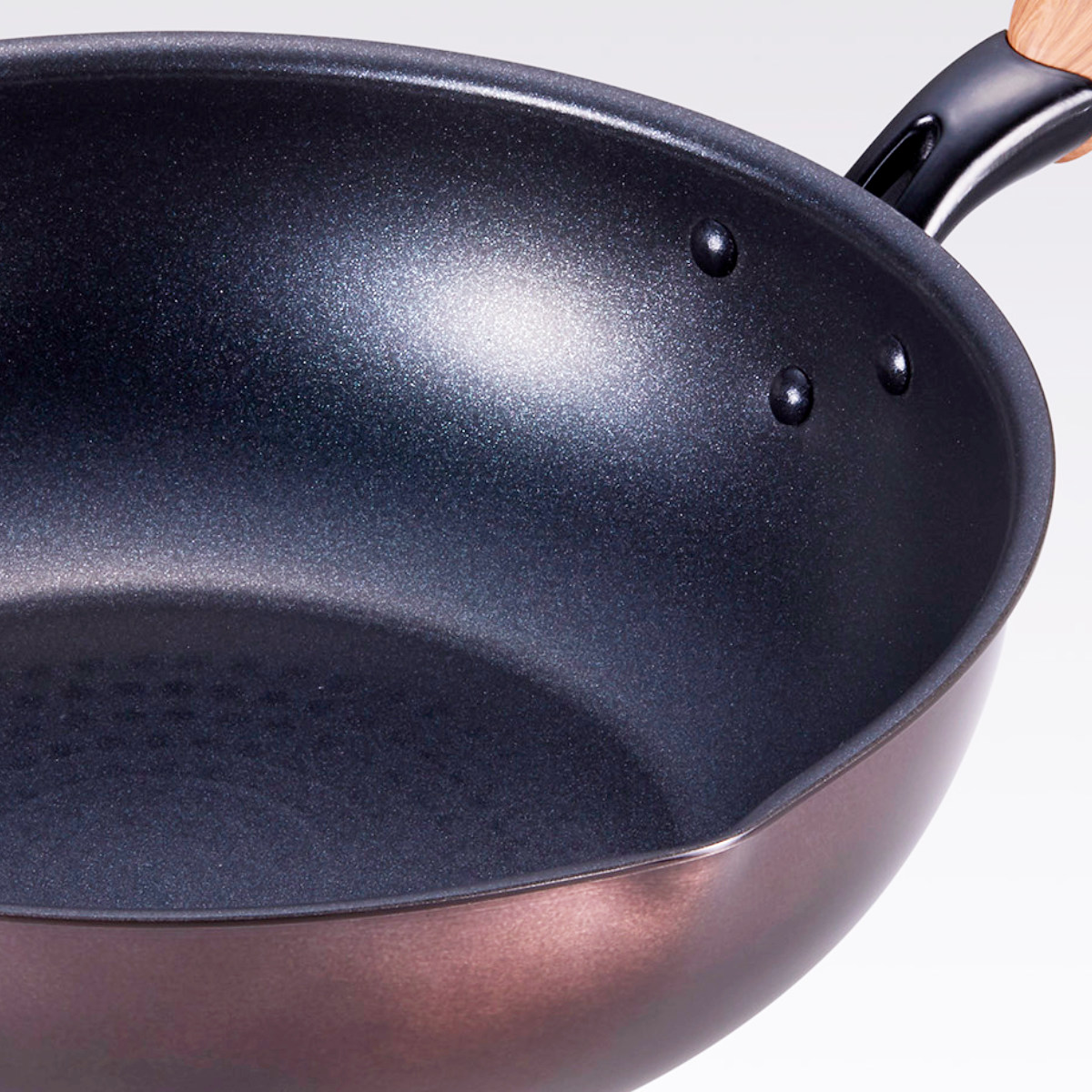 いため鍋 32cm IH対応 和楽亭 絢 日本製 深型フライパン ( ガス火対応 オール熱源対応 炒め鍋 ふっ素加工 フッ素加工 軽い 32センチ 深い 国産 フッ素コーティング アルミ製 軽量 熱伝導 木目調ハンドル )