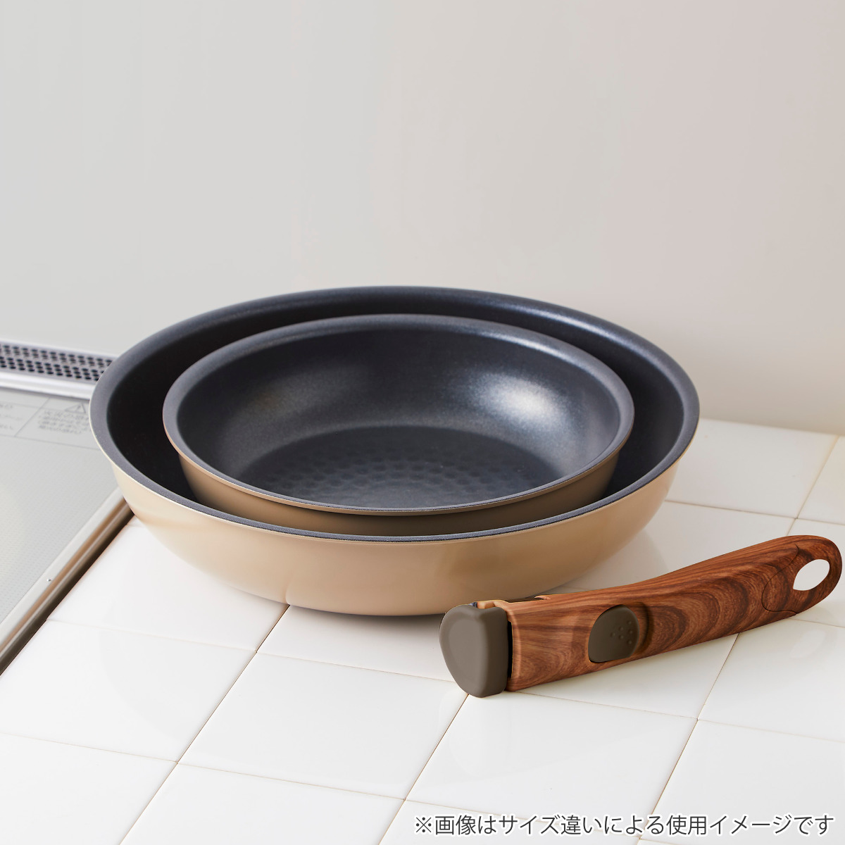 鍋 20cm IH対応 和楽亭 とれパン 取っ手が取れる ふっ素加工 ( ガス火対応 オーブン対応 片手なべ 金属ヘラOK フッ素加工 20センチ アルミ製 軽量 着脱ハンドル別売り ハンドルが取れる )