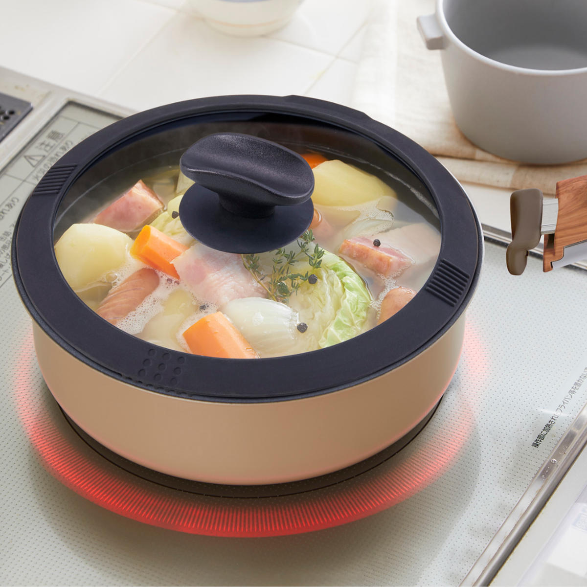 鍋 20cm IH対応 和楽亭 とれパン 取っ手が取れる ふっ素加工 ( ガス火対応 オーブン対応 片手なべ 金属ヘラOK フッ素加工 20センチ アルミ製 軽量 着脱ハンドル別売り ハンドルが取れる )