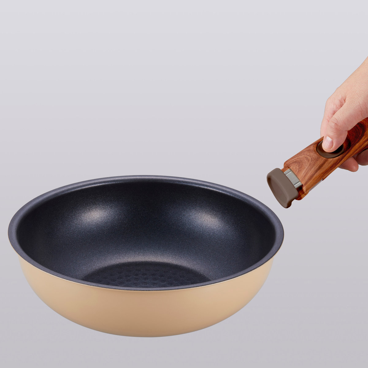 フライパン 24cm 深型 IH対応 和楽亭 とれパン 取っ手が取れる ふっ素加工 ( ガス火対応 オーブン対応 炒め鍋 金属ヘラOK フッ素加工 24センチ いため鍋 アルミ製 軽量 着脱ハンドル別売り ハンドルが取れる )