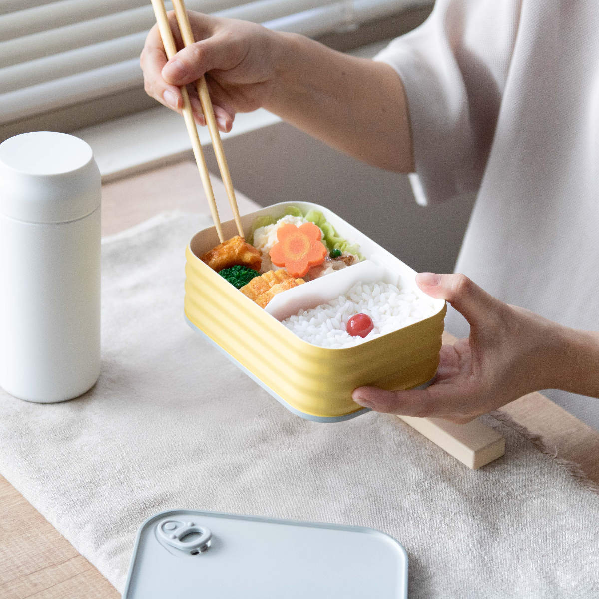 弁当箱 600ml イートカン ランチボックス TAKENAKA ( お弁当箱 食洗機対応 レンジ対応 1段 日本製 缶詰 食洗機OK レンジOK お弁当 おしゃれ 缶 デザイン かわいい ) 【ネイビー】 ネイビー