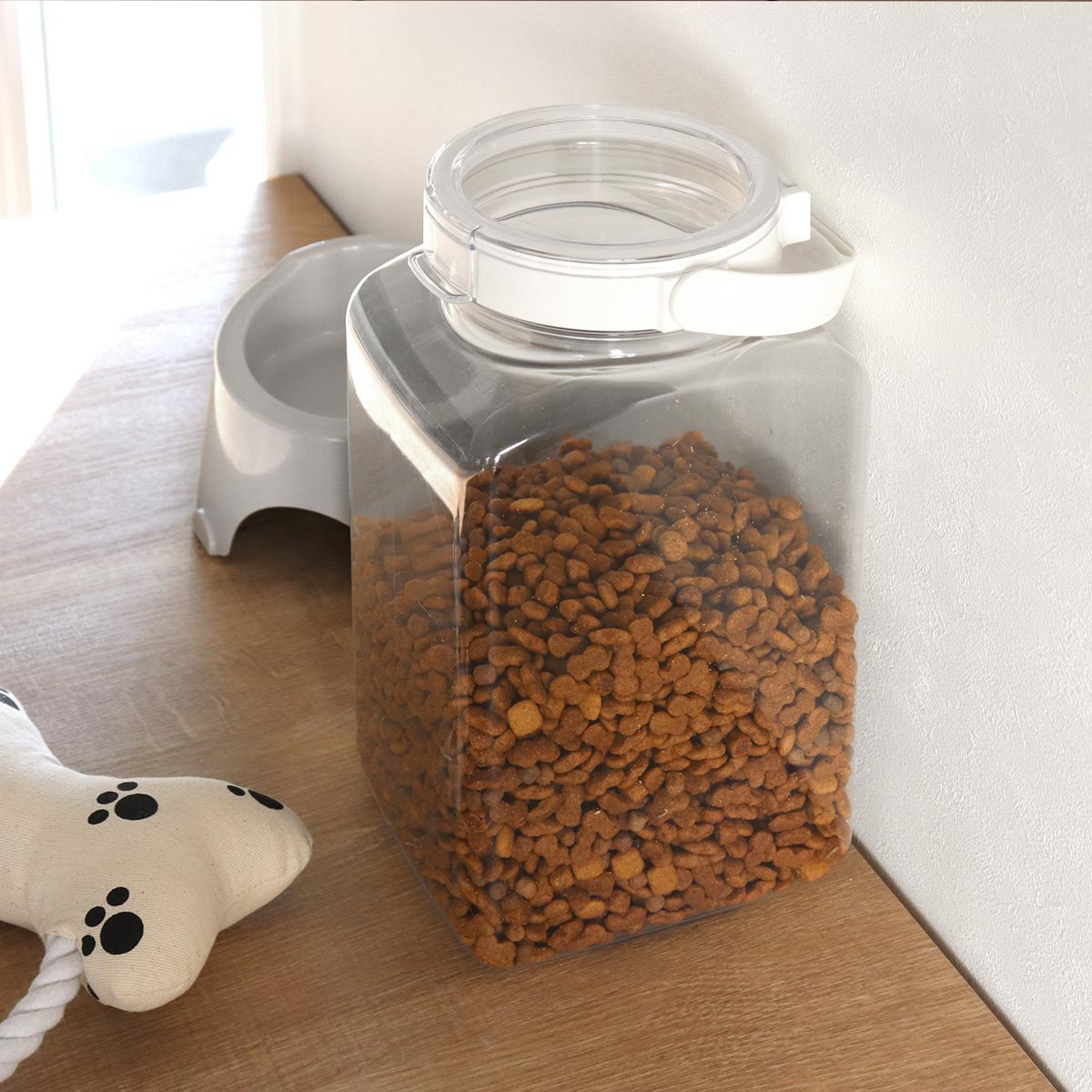 保存容器 4.0L フレッシュロック 角型 選べるカラー 白 緑 持ち手付き ( キッチン収納 キャニスター 調味料入れ ストッカー 密閉 透明 プラスチック 日本製 ワンタッチ 高気密 引き出し収納 中が見える 軽量 おしゃれ 大容量 ) 【ホワイト】 ホワイト