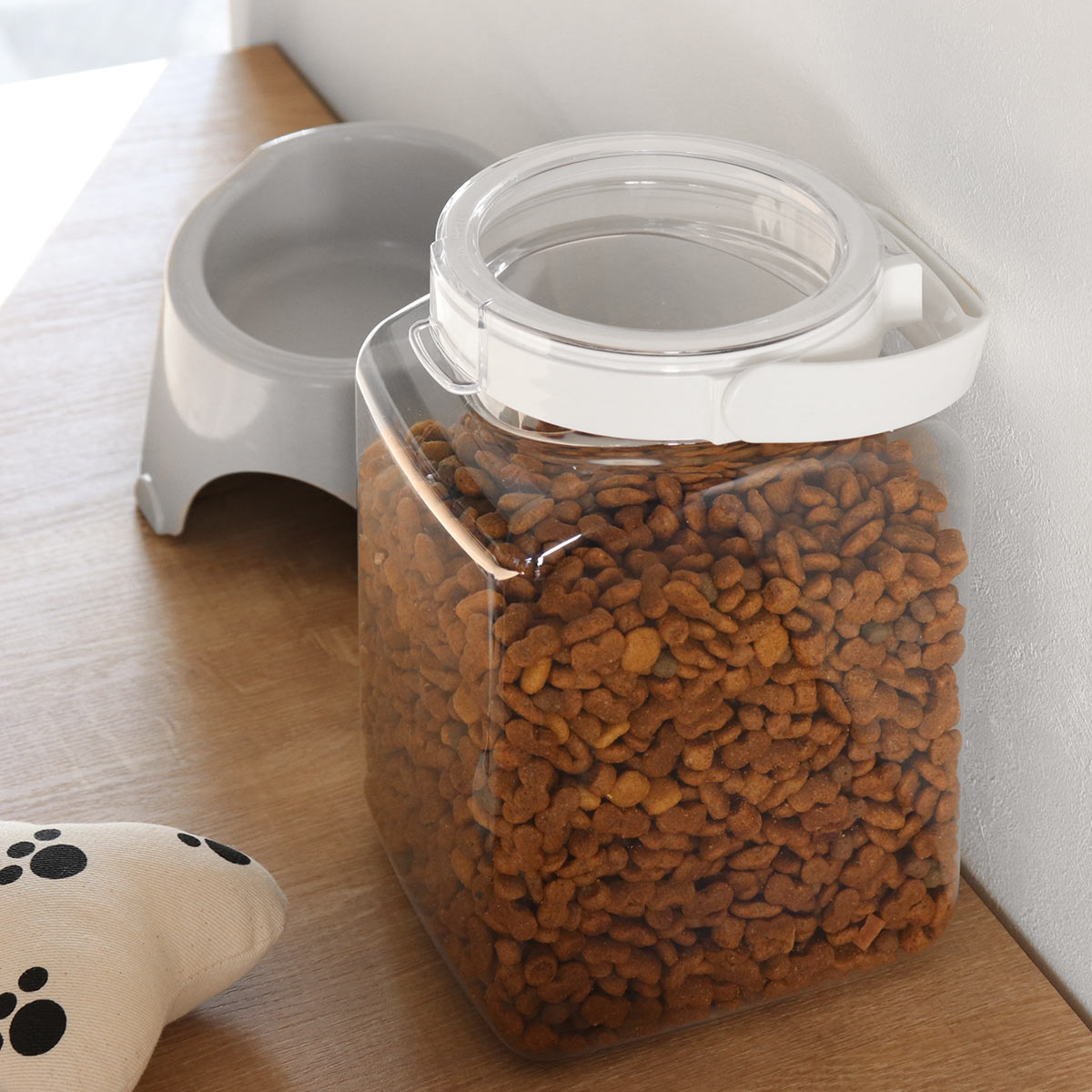 保存容器 2.7L フレッシュロック 角型 お得な同色3個セット 選べるカラー 白 緑 持ち手付き ( キッチン収納 キャニスター ストッカー 密閉 透明 日本製 調味料入れ プラスチック ワンタッチ 高気密 引き出し収納 中が見える 大容量 ) 【グリーン】 グリーン