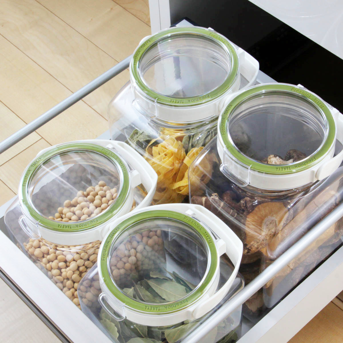 保存容器 300ml フレッシュロック 角型 お得な同色3個セット 選べるカラー 白 緑 茶 ( キッチン収納 キャニスター 調味料入れ ストッカー 密閉 透明 日本製 プラスチック ワンタッチ 高気密 引き出し収納 軽量 おしゃれ FRESHLOK ) 【グリーン】 グリーン