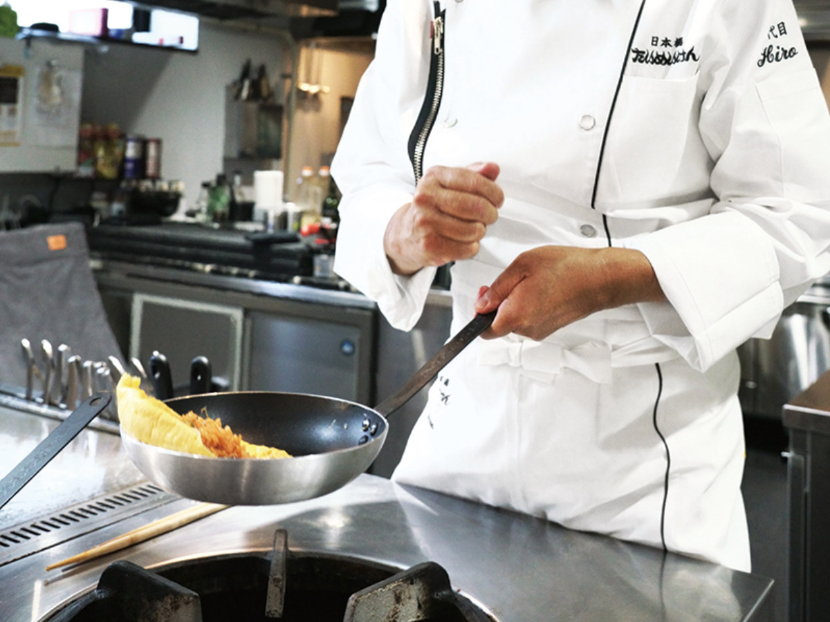 フライパン 22cm IH対応 たいめいけん オムレツパン ( ガス火対応 ふっ素加工 軽い アルミフライパン 22センチ フッ素加工 フッ素コーティング アルミ製 オムレツ ミニ 軽量 )