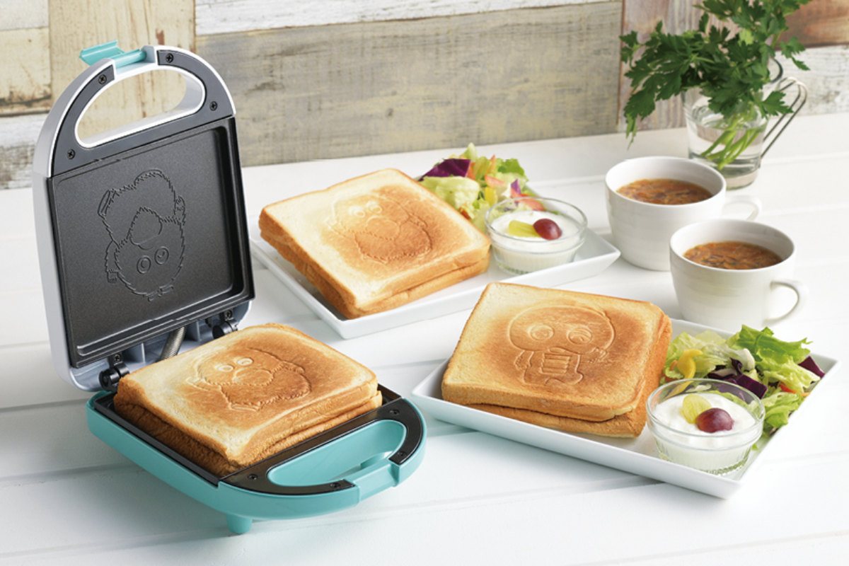 ホットサンドメーカー 電動 ガチャピン・ムック ( ホットサンド 朝食 パーティー おやつ 子供 おしゃれ コンパクト 両面 焼き 食パン サンドイッチ ふっ素加工 調理家電 キッチン家電 電気 かわいい キャラクター )