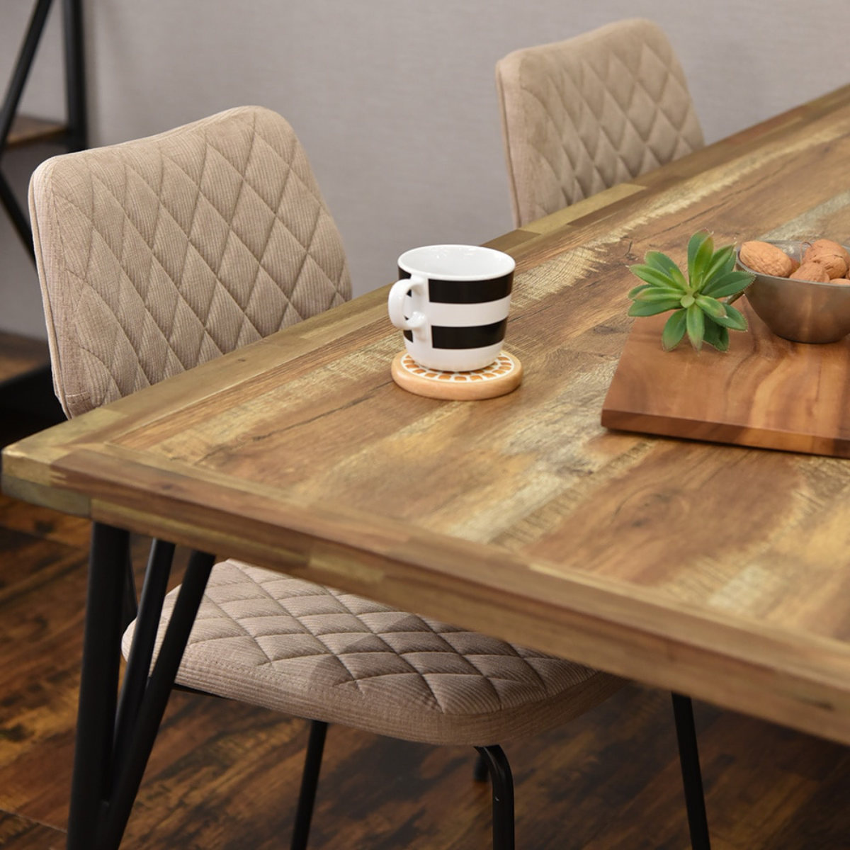 ダイニングテーブル 幅150cm 4人掛け ゲンブ スチール脚 ( テーブル 食卓テーブル 机 食卓机 長方形 ダイニング 食卓 木製テーブル 木製 古材調 ヴィンテージ風 天板 メラミン加工 傷 熱 強い アジャスター付き )