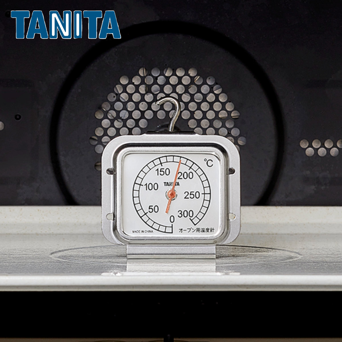 タニタ アナログ温度計 オーブン用 ( TANITA オーブン温度計 調理用温度計 デジタル温度計 300度 料理用温度計 フック付 スタンド クッキング温度計 お菓子作り パン 焼き菓子 スポンジ ケーキ クッキー 料理用 )