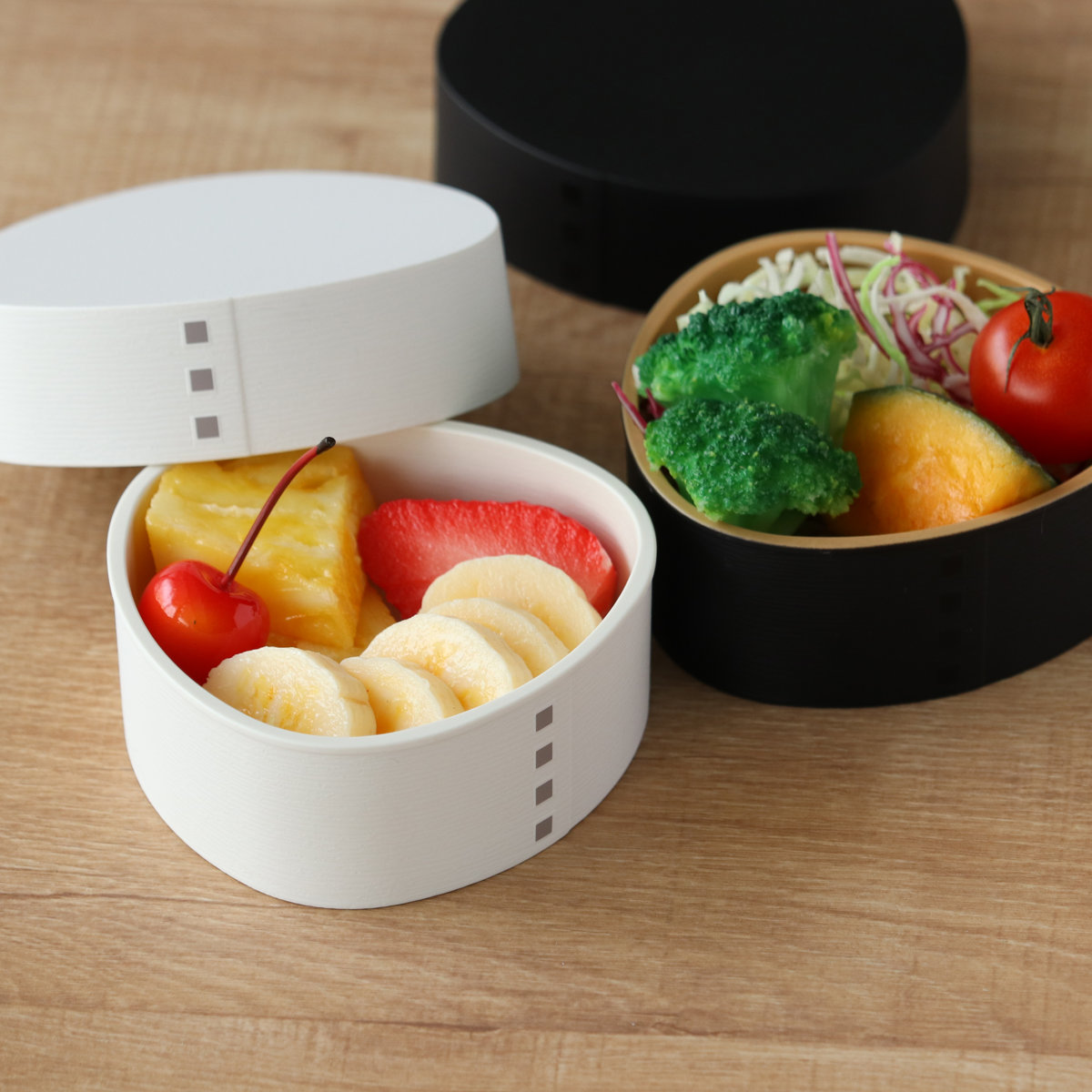 おにぎりケース わっぱおにぎりケース モノトーン 抗菌 ( おむすびケース 弁当箱 おにぎり おむすび ケース 三角 和風 日本製 お弁当箱 おにぎり用 おむすび用 デザートケース フルーツケース お弁当 弁当 ) 【マットホワイト】 マットホワイト