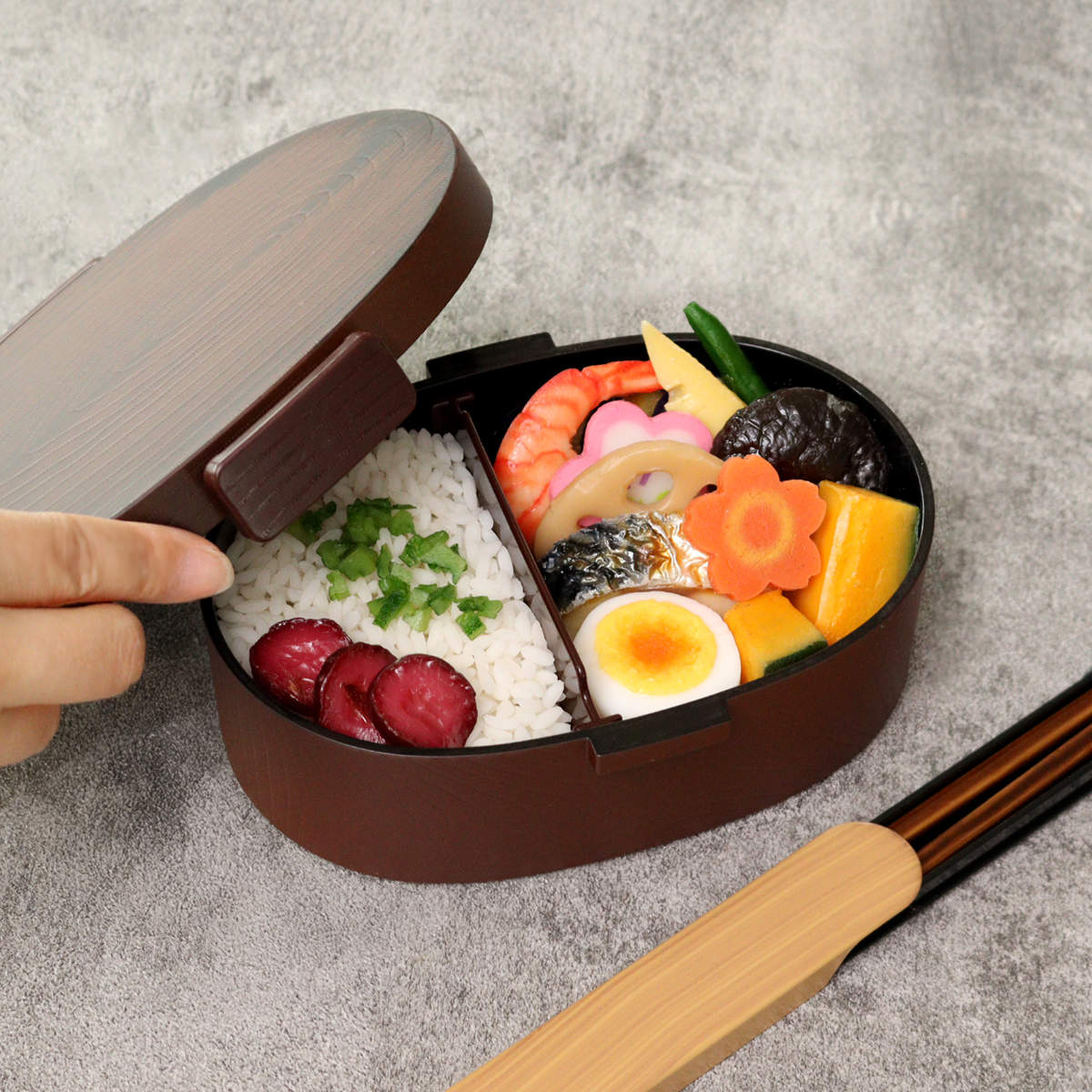 弁当箱 さっと洗えるお弁当箱 プレミアム 木目小判弁当 大 800ml タイト式 ( お弁当箱 ランチボックス レンジ対応 食洗機対応 一段 木目調 レンジOK 食洗機OK 弁当 お弁当 仕切り付き 大人 1段 日本製 ) 【ひのき】 ひのき