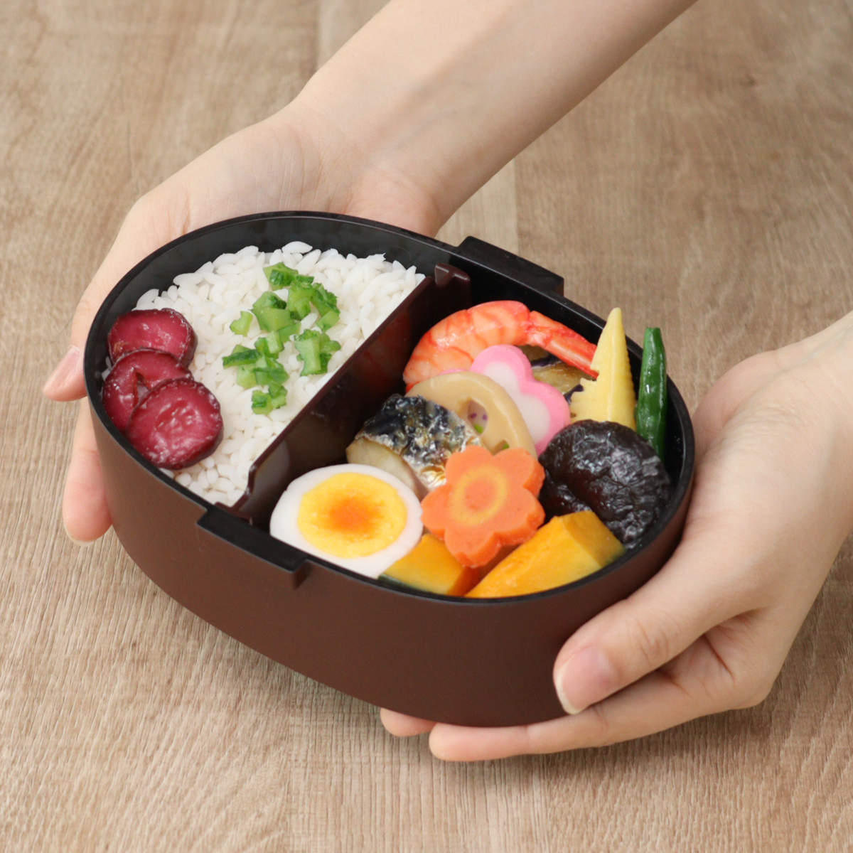 弁当箱 さっと洗えるお弁当箱 プレミアム 木目小判弁当 大 800ml タイト式 ( お弁当箱 ランチボックス レンジ対応 食洗機対応 一段 木目調 レンジOK 食洗機OK 弁当 お弁当 仕切り付き 大人 1段 日本製 ) 【ひのき】 ひのき
