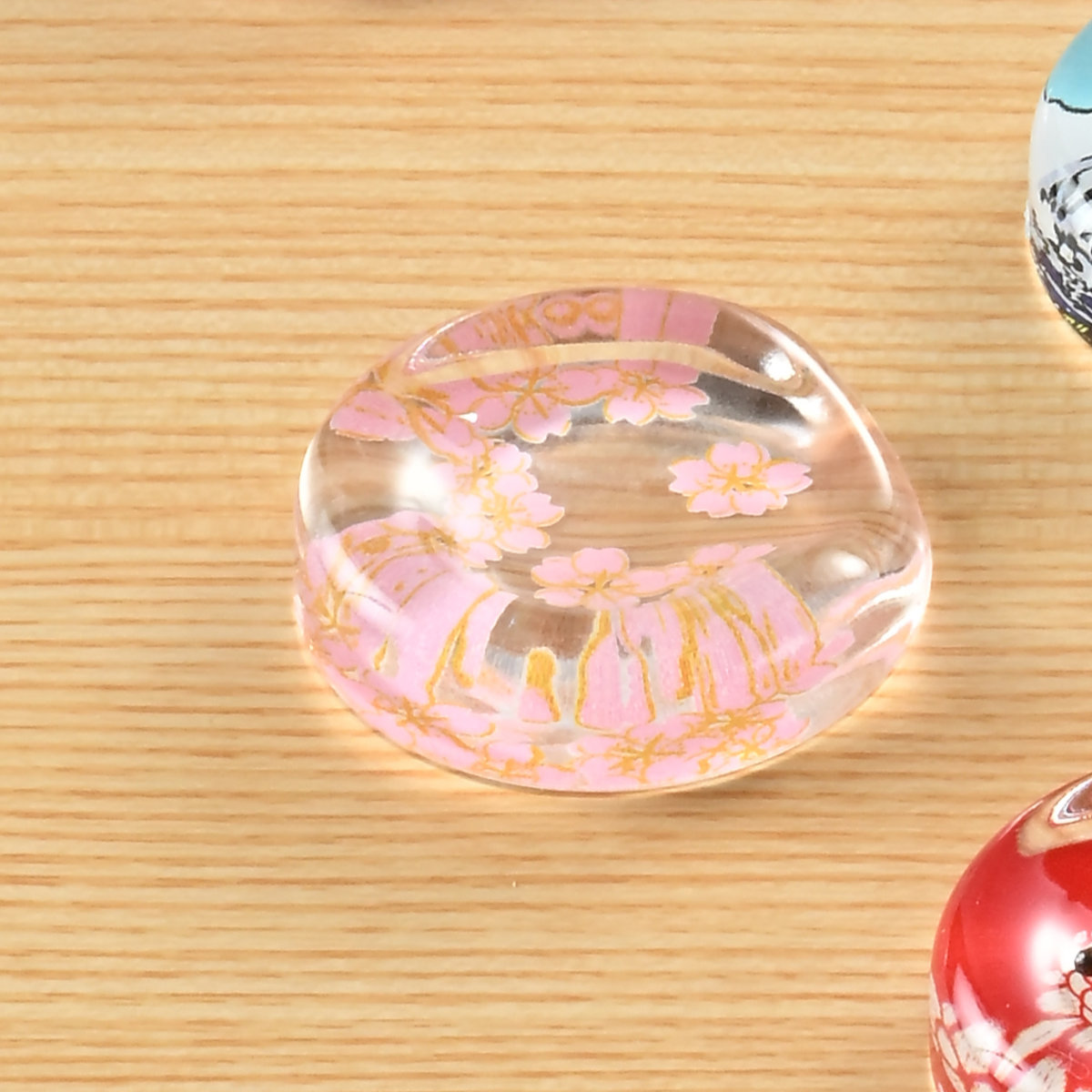 箸置き アクリル箸置き ( もみじ 紅葉 アクリル ガラス風 日本製 箸 置き 箸おき お箸置き カトラリー 和柄 和風 和雑貨 おしゃれ ) 【初桜】 初桜