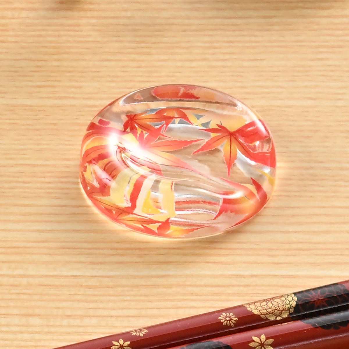 箸置き アクリル箸置き ( もみじ 紅葉 アクリル ガラス風 日本製 箸 置き 箸おき お箸置き カトラリー 和柄 和風 和雑貨 おしゃれ ) 【初桜】 初桜