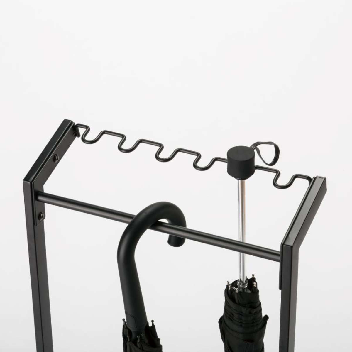 傘立て 14本用 傘かけ 折りたたみ傘対応 ( 法人限定 傘たて スリム 業務用 玄関収納 傘 かける スチール製 折り畳み傘 長傘 収納 アンブレラ スタンド 省スペース シンプル 黒 ブラック おしゃれ )