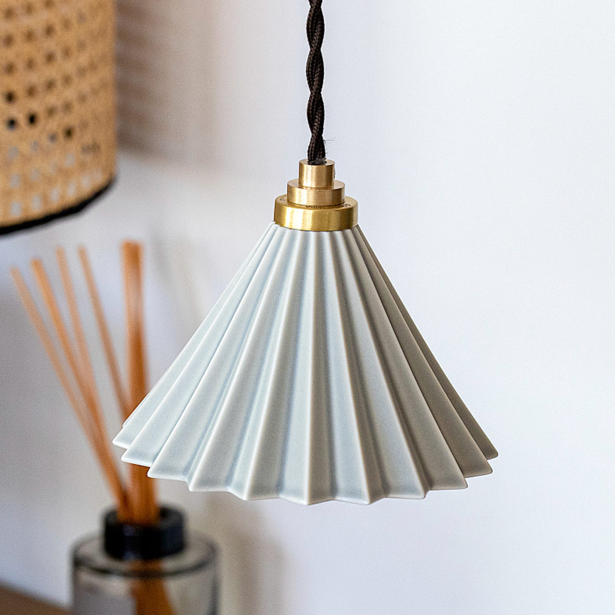 ペンダントライト 1灯 LED電球付き ORIGAMI LAMP オリガミランプ gram eight グラムエイト ( シーリングライト 照明器具 オリガミランプペンダント PENDANT 照明 LED おしゃれ ドリッパー ) 【ブラウンコード マットピンク】 ブラウンコード マットピンク