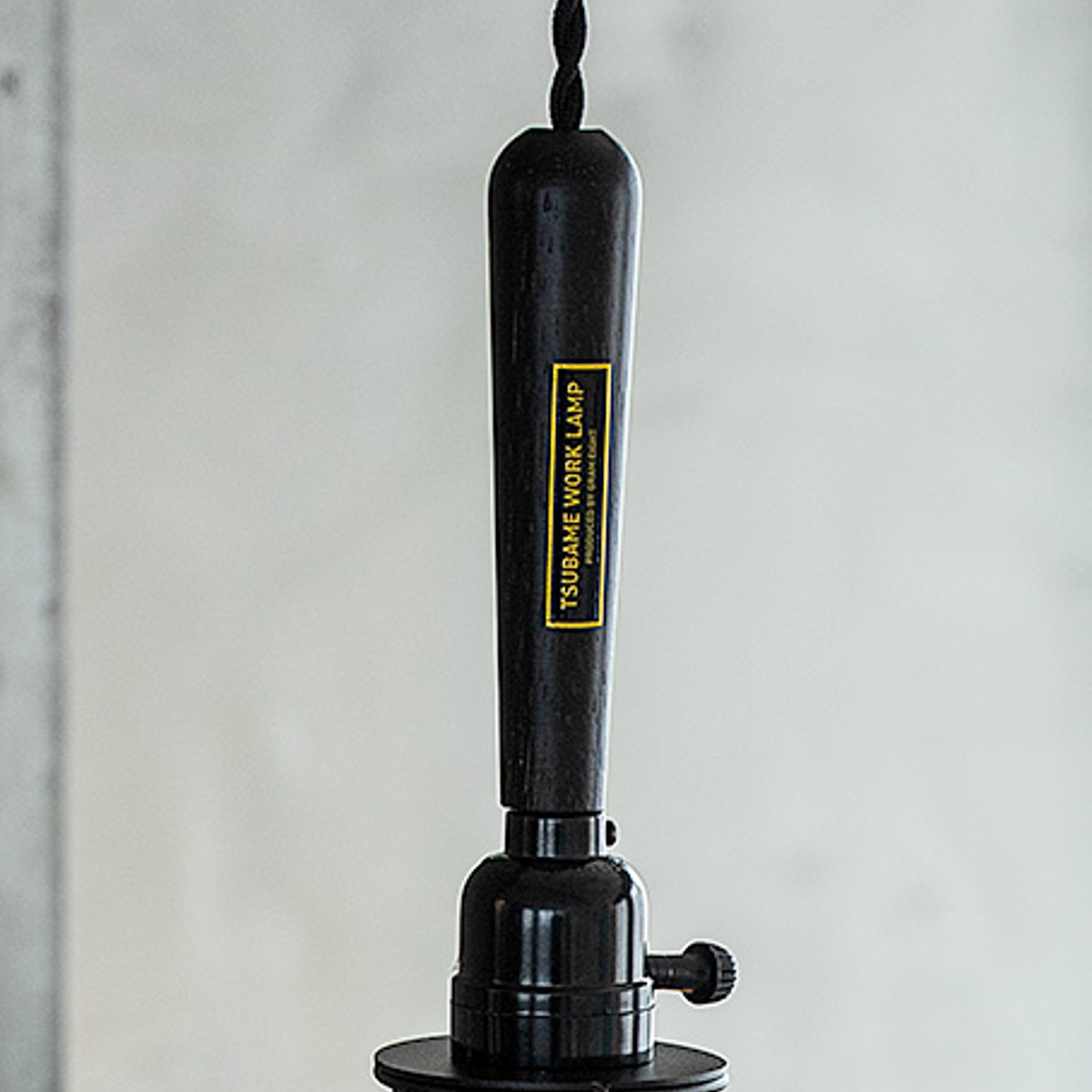 ペンダントライト 1灯 LED対応 ツバメ ワークランプ 引掛けシーリングタイプ gram eight グラムエイト ( ワイヤーランプ 照明 LED 引っ掛けシーリング 無骨 新潟 燕市 職人 木製ソケット 異素材 ライト トイレ おしゃれ ステンレス ) 【シルバー】 シルバー