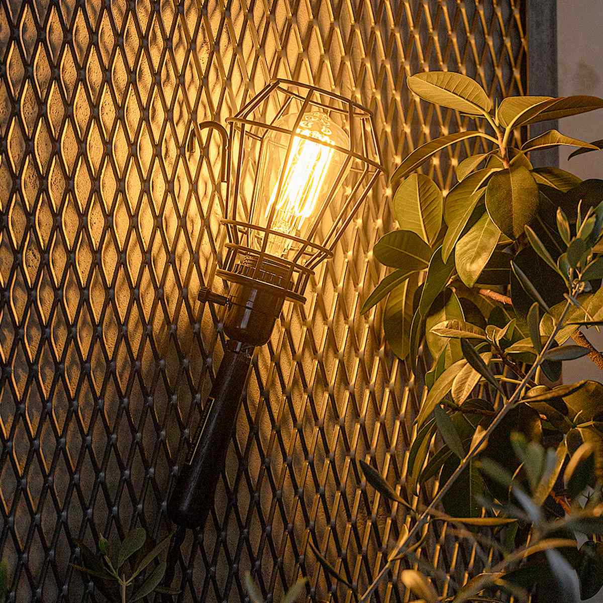 ペンダントライト 1灯 LED対応 ツバメ ワークランプ コンセントタイプ gram eight グラムエイト ( ワイヤーランプ 照明 LED 間接照明 ウォールライト 無骨 新潟 燕市 職人 木製ソケット 異素材 おしゃれ ステンレス フック付き ) 【シルバー】 シルバー