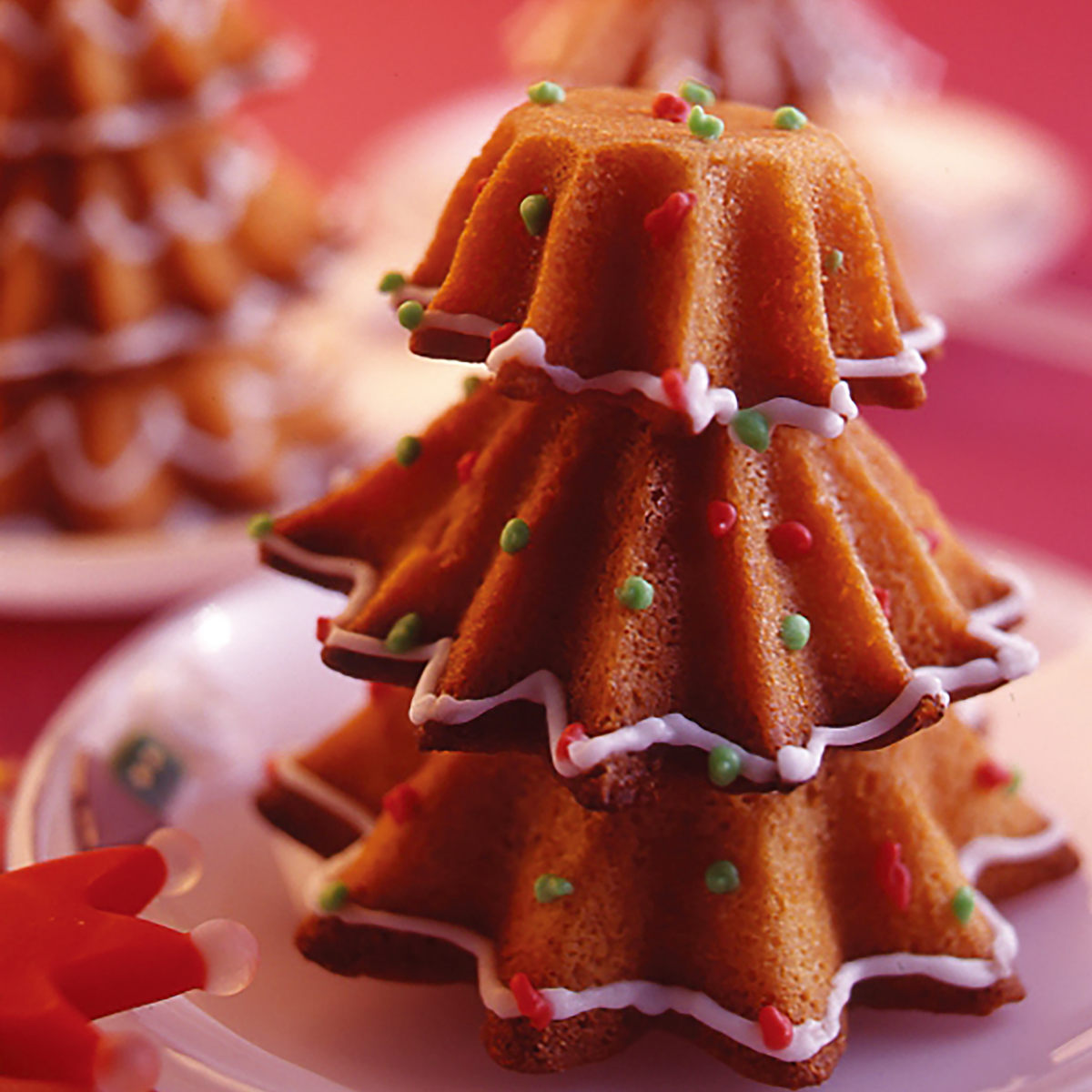 マドレーヌ型 アルミ箔 プチフール花型 大 中 小 ( マドレーヌ 型 焼き型 製菓道具 プチフール型 30枚入り カップケーキ タルト 手作り お菓子作り 使い捨て 焼き菓子 製菓グッズ ) 【小】 小