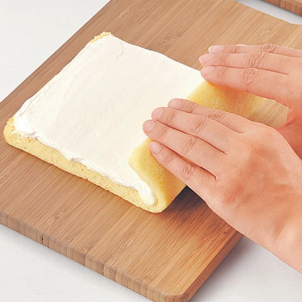 ロールケーキ型 ケーキ型 レンジ用 ( 製菓グッズ デコレーション 手作り 調理道具 お菓子作り プレゼント クリスマス )