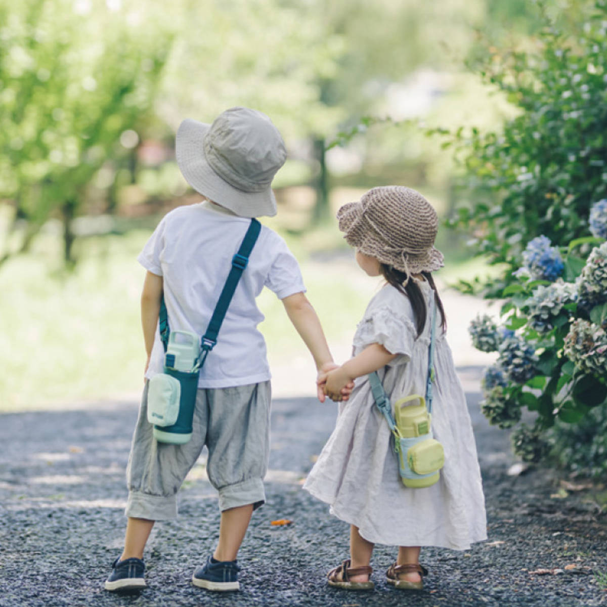 タイガー 水筒 350ml 真空断熱ボトル キッズボトル MTA-A035 ( TIGER 保冷 保温 直飲み 子供用水筒 ワンタッチ 軽い 抗菌 子供 ポーチ付き スポーツ飲料OK 直のみ 軽量 幼稚園 保育園 子供用 抗菌加工 ハンドル付 ) 【イエローブルー】 イエローブルー