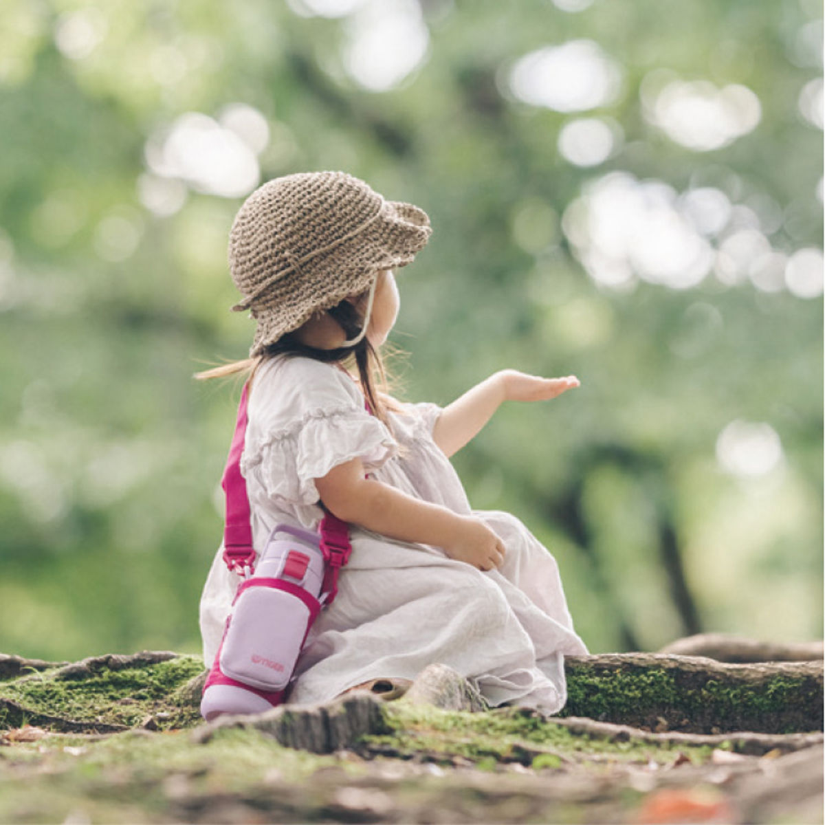 タイガー 水筒 350ml 真空断熱ボトル キッズボトル MTA-A035 ( TIGER 保冷 保温 直飲み 子供用水筒 ワンタッチ 軽い 抗菌 子供 ポーチ付き スポーツ飲料OK 直のみ 軽量 幼稚園 保育園 子供用 抗菌加工 ハンドル付 ) 【イエローブルー】 イエローブルー