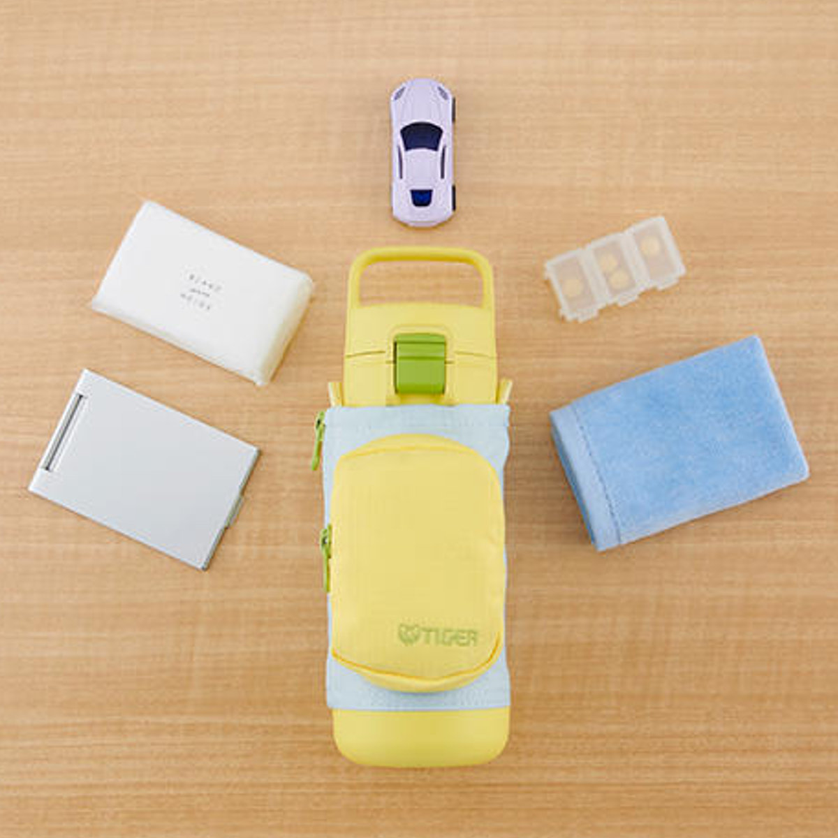 タイガー 水筒 500ml 真空断熱ボトル キッズボトル MTA-A050 ( TIGER 保冷 保温 直飲み 子供用水筒 ワンタッチ 軽い 抗菌 子供 ポーチ付き スポーツ飲料OK 直のみ 軽量 幼稚園 保育園 子供用 抗菌加工 ハンドル付 ) 【パープルプラム】 パープルプラム