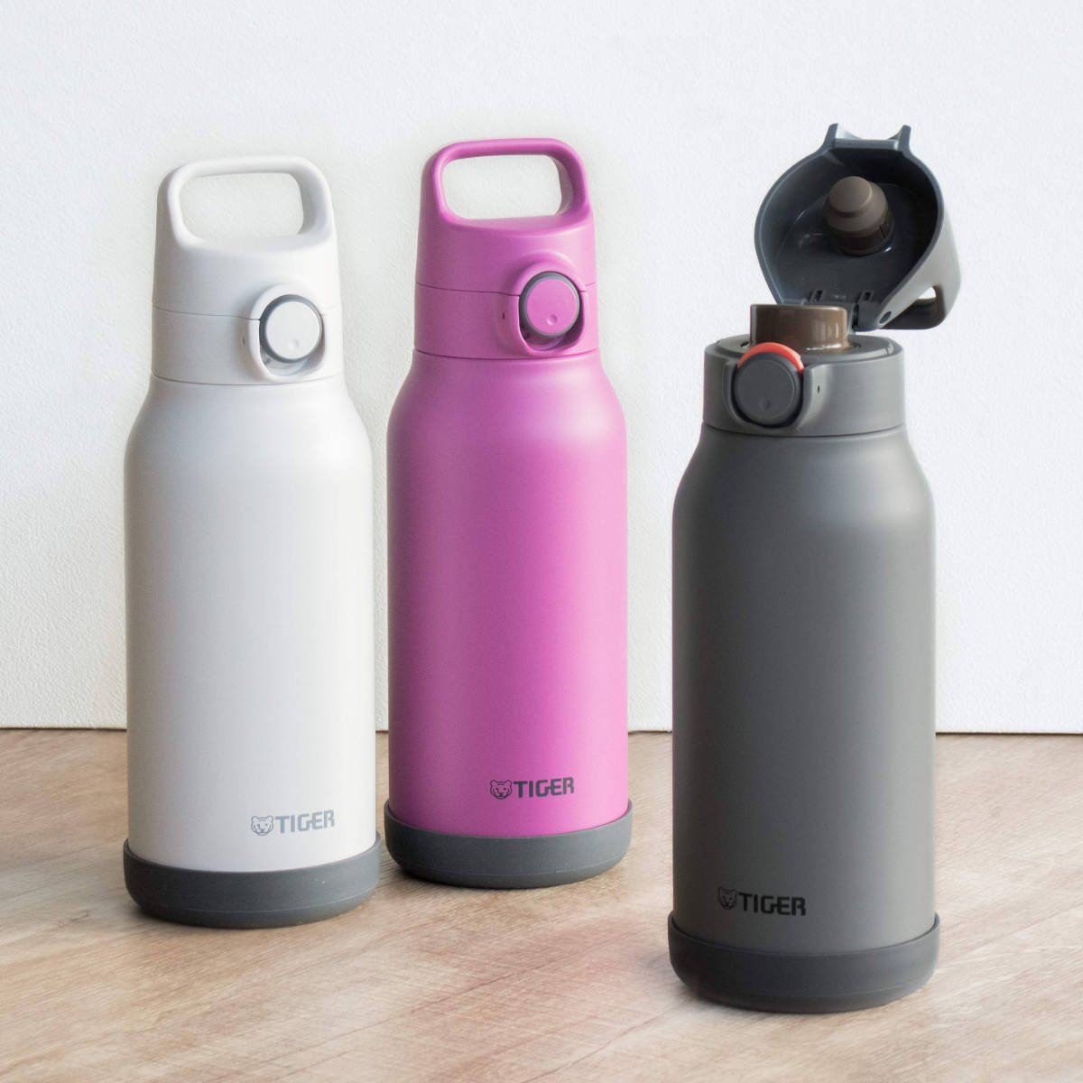 タイガー 水筒 1L 真空断熱ボトル スポーツボトル 保冷専用 MTA-H100 ( タイガー魔法瓶 マグ 直飲み 保冷 パッキン一体 スポーツ飲料対応 直のみ ワンプッシュ マイボトル マグボトル ステンレスボトル ハンドル 軽量 ) 【ロータスピンク】 ロータスピンク
