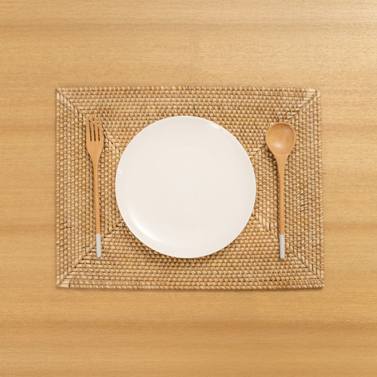 ランチョンマット 4枚セット ラタン プレイスマット レクタングル 長方形 ( ティセコ おしゃれ 大きめ ランチマット プレースマット 藤 手編み 天然素材 ナチュラル インテリア 40×30cm テーブルウェア ) 【WHITE】 WHITE
