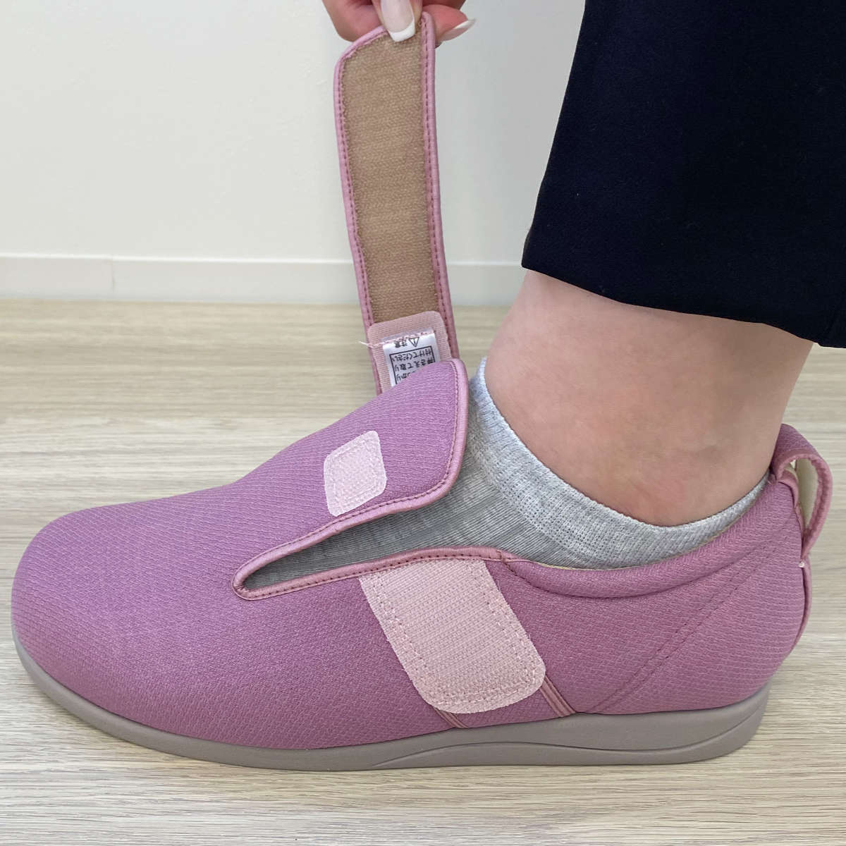 介護シューズ あゆみ ダブルマジック3 左足 7E S~LL 施設用 ( 介護靴 靴 片足 レディース メンズ 室内 軽量 転倒予防 介護用 シンプル おしゃれ ケアシューズ 施設 屋内 男女兼用 高齢者 幅広 甲高 履きやすい 軽い ) 【紫M】 紫M