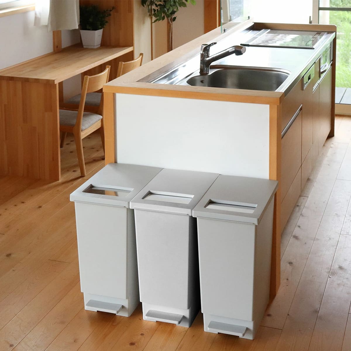 ゴミ箱 45L 同色3個セット ペダル ユニード プッシュ&ペダル ( 45リットル ふた付き 分別キッチン ダストボックス スリム 分別ゴミ箱 棚下 カウンター下 縦型 角型 ペダルペール 蓋付き シンプル おしゃれ ) 【チャコールブラック】 チャコールブラック