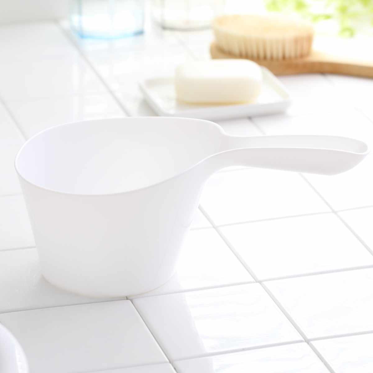 手桶 ミルキーバス 洗面器 ( 手おけ 風呂おけ 桶 抗菌 立てれる フック穴付き 日本製 バス用品 風呂桶 立てて収納 抗菌加工 ブルー ホワイト ) 【ブルー】 ブルー